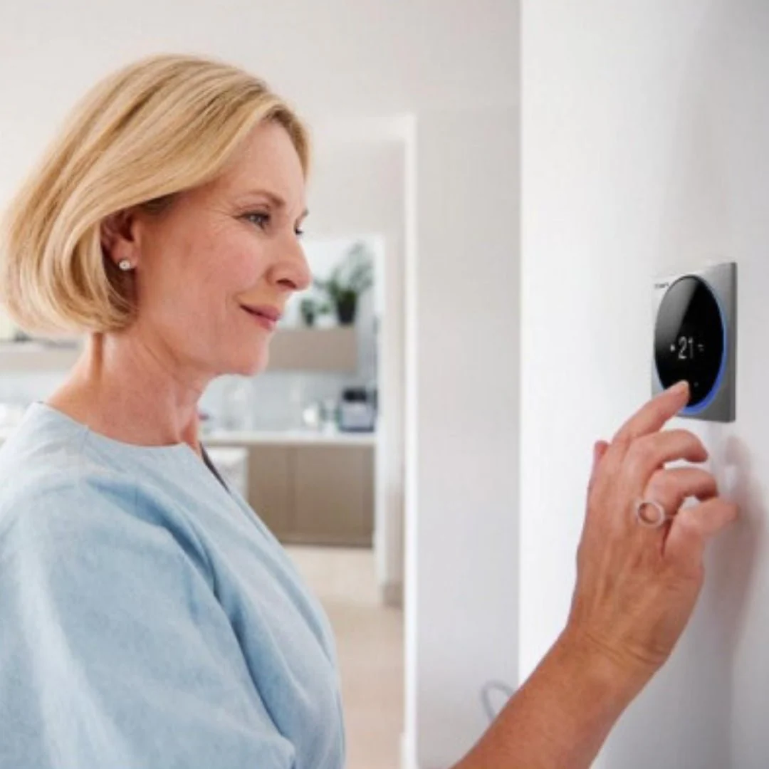 Thermostat Altherma 3 Madoka chauffage gris compatible pompe à chaleur air-eau - Image 2